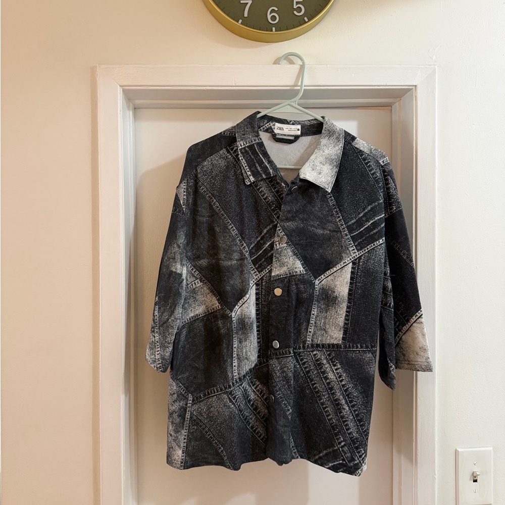 Zara Men's Black and White Casual Shirt